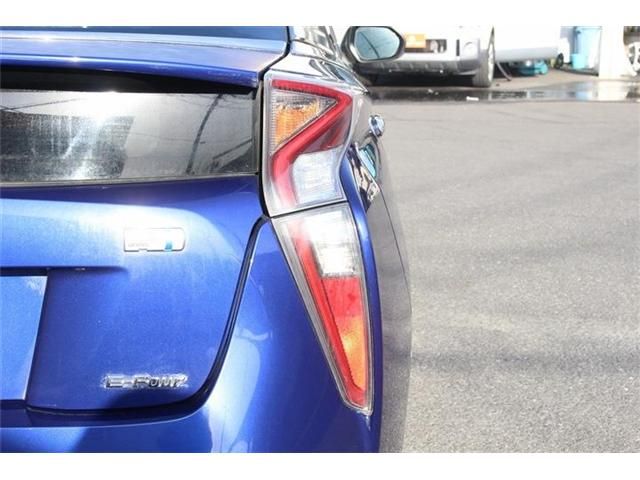 TOYOTA PRIUS 4WD 2016 Image 31