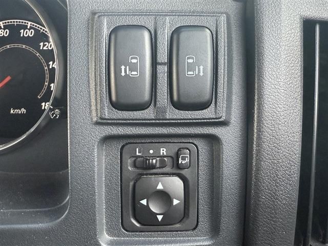 MITSUBISHI DELICA D:5 4WD 2016 Image 31