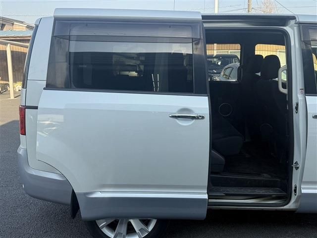 MITSUBISHI DELICA D:5 4WD 2016 Image 31