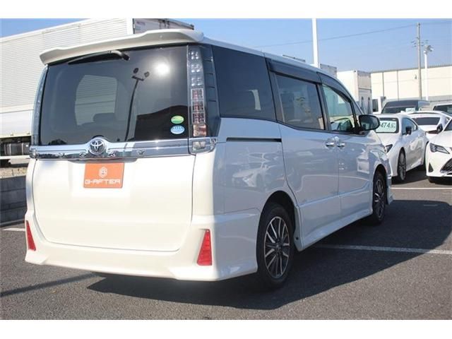 TOYOTA VOXY 2015 Image 31