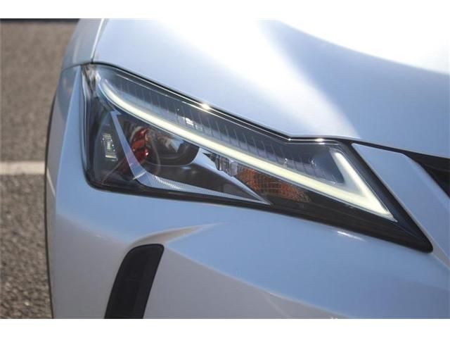 TOYOTA LEXUS UX200 2021 Image 31