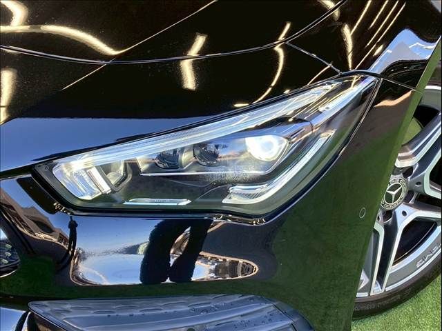 MERCEDES BENZ CLA SH 2019 Image 31