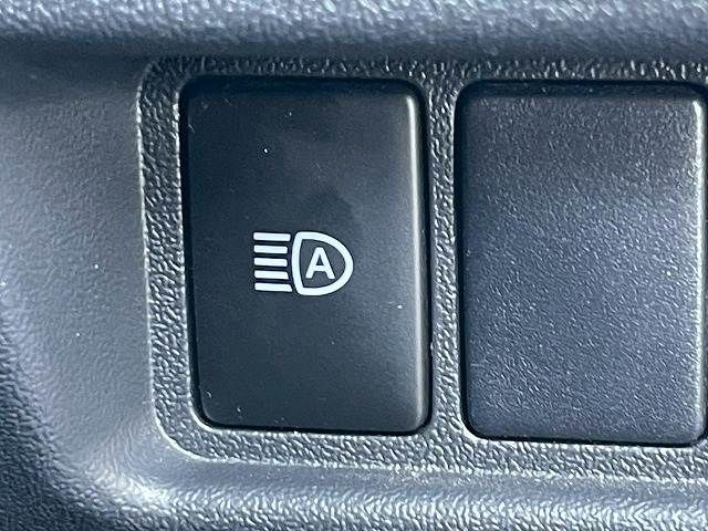 TOYOTA HIACE VAN 2WD 2023 Image 31