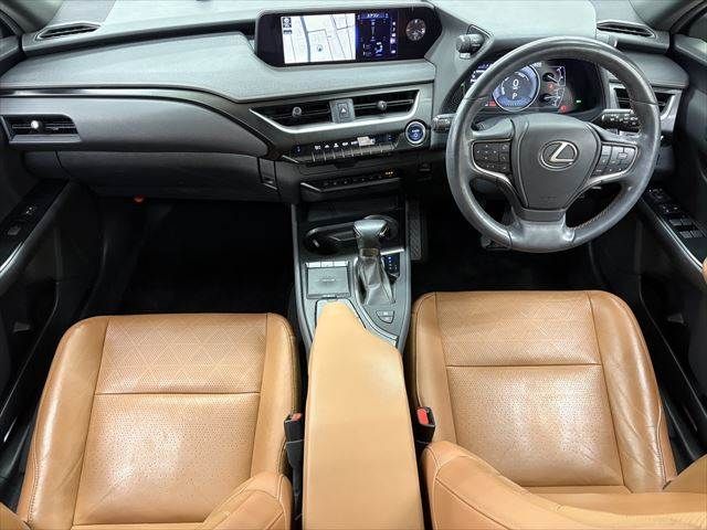 TOYOTA LEXUS UX250H 2018 Image 31