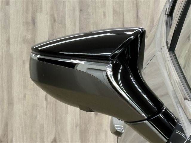 TOYOTA LEXUS UX250H 2018 Image 31