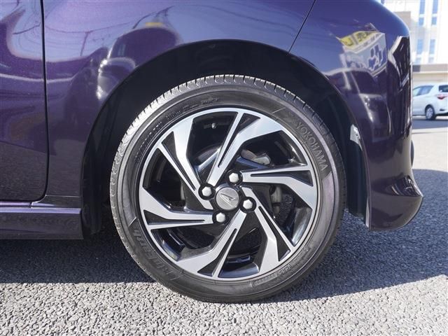 DAIHATSU MOVE CUSTOM 2017 Image 31