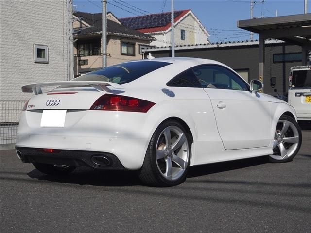 AUDI TT RS COUPE 2012 Image 31