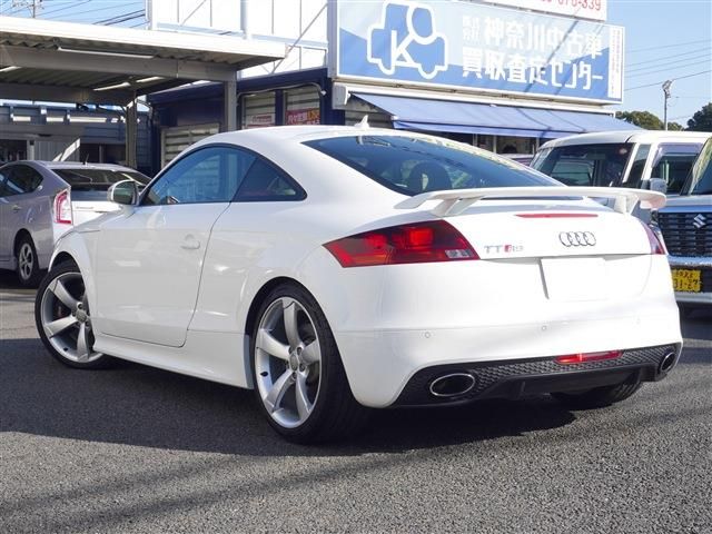 AUDI TT RS COUPE 2012 Image 31