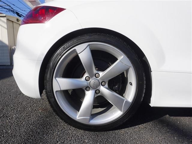 AUDI TT RS COUPE 2012 Image 31