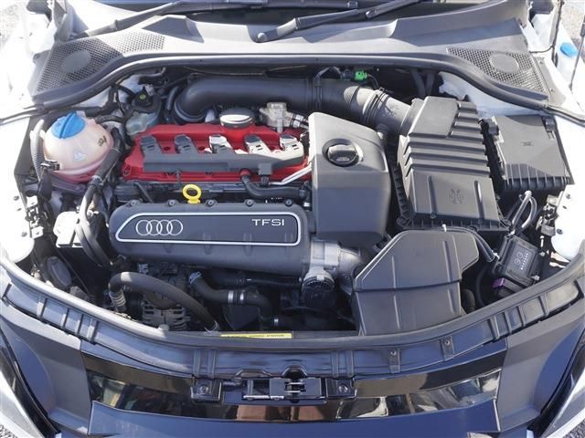 AUDI TT RS COUPE 2012 Image 31