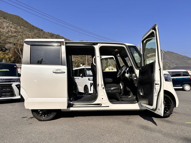 HONDA N BOX 2015 Image 31