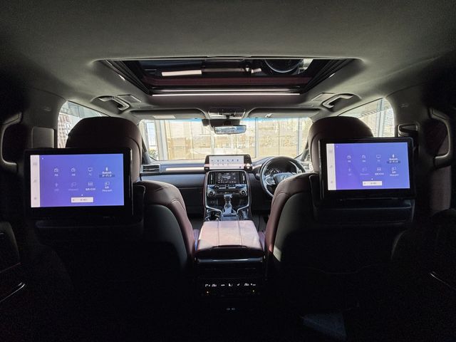 TOYOTA LEXUS LX600 2024 Image 31