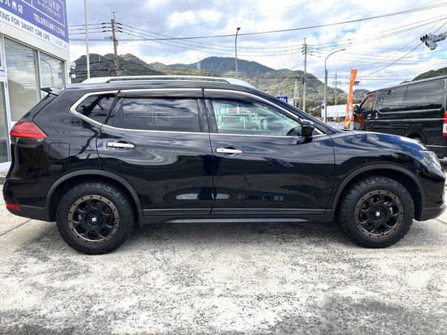 NISSAN X-TRAIL 2WD 2018 Image 31