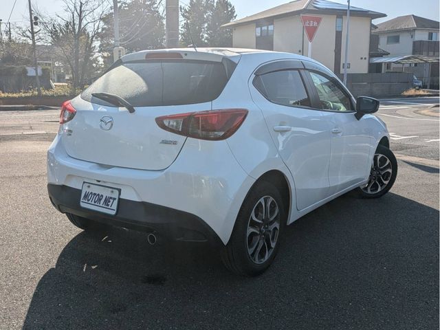 MAZDA DEMIO 4WD 2015 Image 31