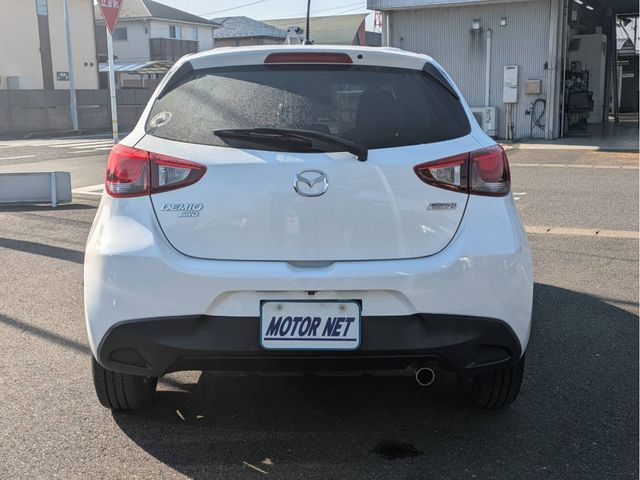 MAZDA DEMIO 4WD 2015 Image 31