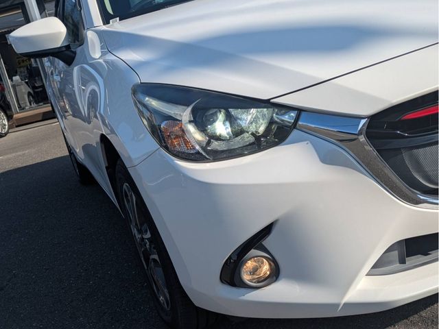 MAZDA DEMIO 4WD 2015 Image 31