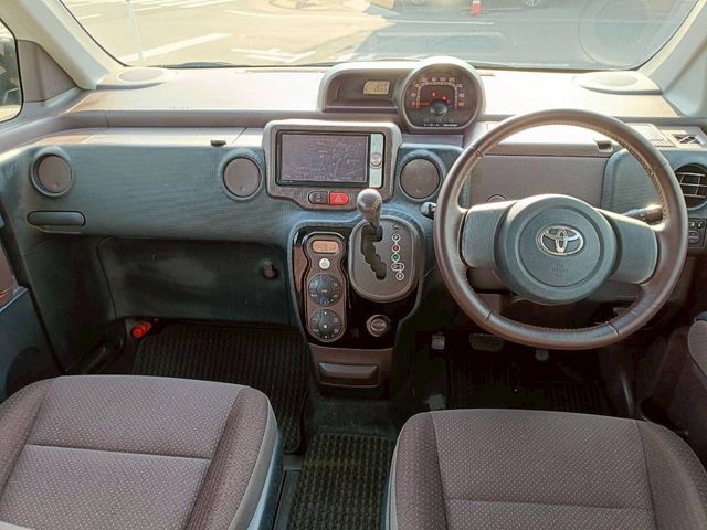 TOYOTA PORTE 2013 Image 31