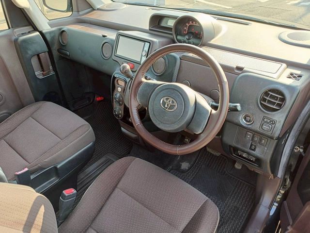 TOYOTA PORTE 2013 Image 31