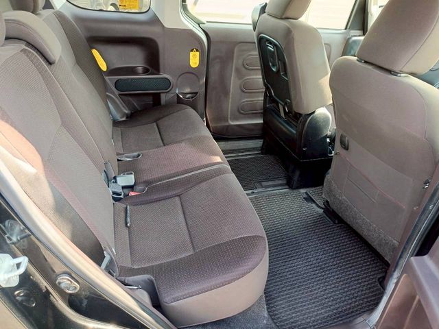 TOYOTA PORTE 2013 Image 31