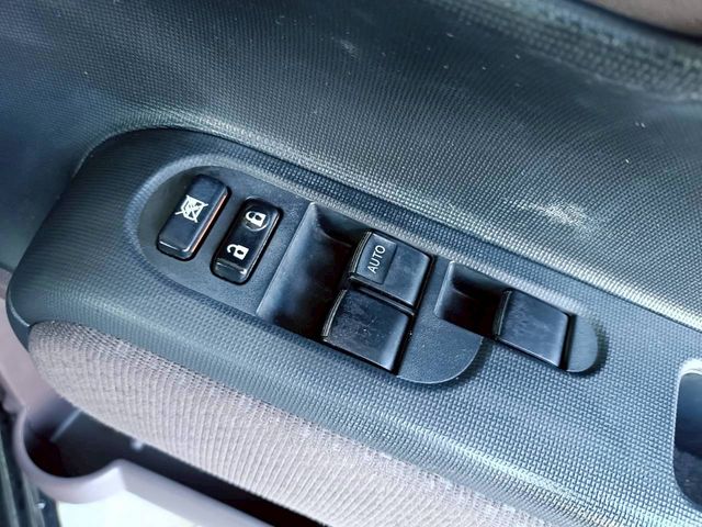 TOYOTA PORTE 2013 Image 31