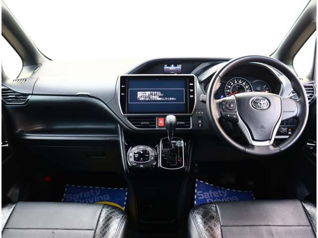 TOYOTA VOXY 2017 Image 31