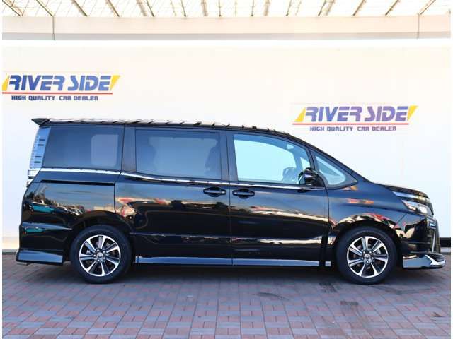 TOYOTA VOXY 2017 Image 31