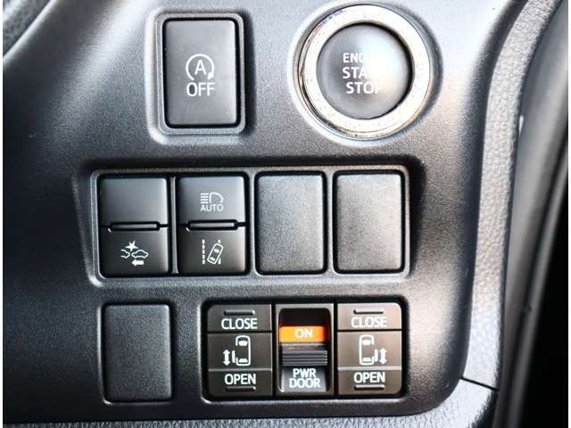 TOYOTA VOXY 2017 Image 31