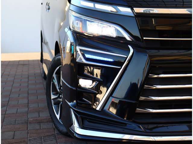 TOYOTA VOXY 2017 Image 31