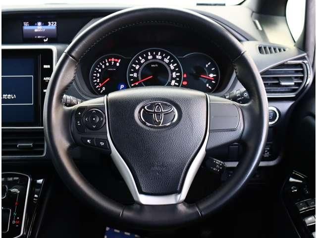 TOYOTA VOXY 2017 Image 31