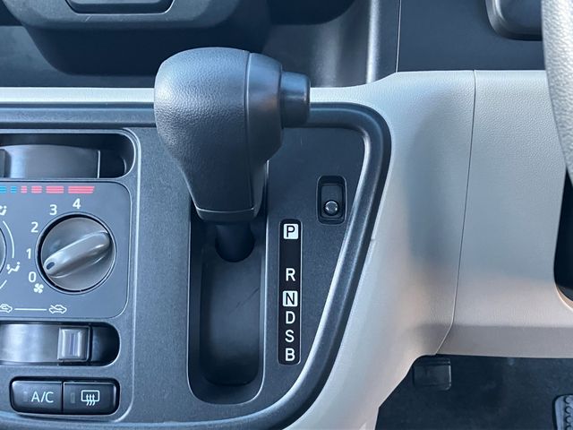 TOYOTA PASSO 4WD 2023 Image 31