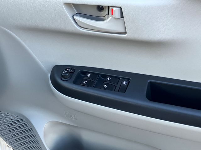 TOYOTA PASSO 4WD 2023 Image 31