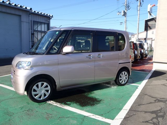 DAIHATSU TANTO 2012 Image 31