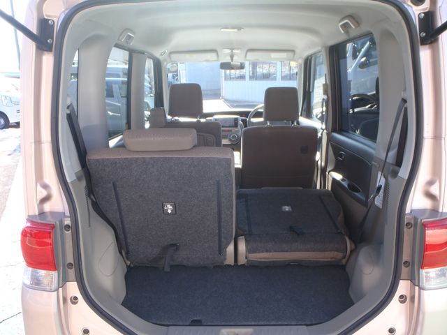 DAIHATSU TANTO 2012 Image 31