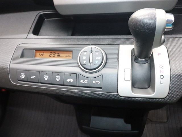 HONDA FREED 2012 Image 31