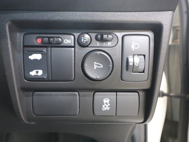 HONDA FREED 2012 Image 31