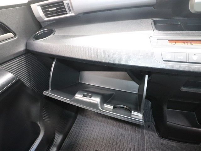 HONDA FREED 2012 Image 31