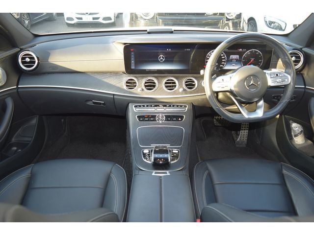 MERCEDES BENZ E SEDA 2019 Image 31