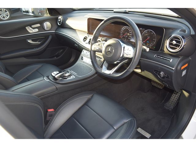 MERCEDES BENZ E SEDA 2019 Image 31