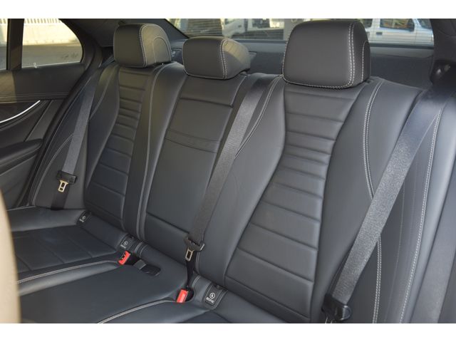 MERCEDES BENZ E SEDA 2019 Image 31