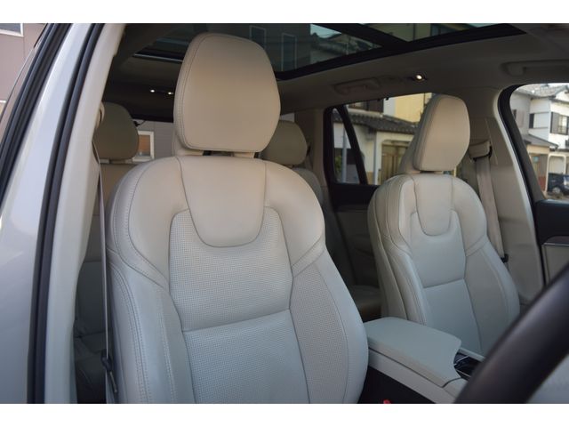 VOLVO XC90 2022 Image 31