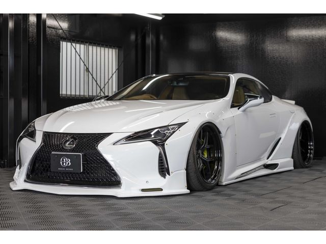TOYOTA LEXUS LC500 2017 Image 31