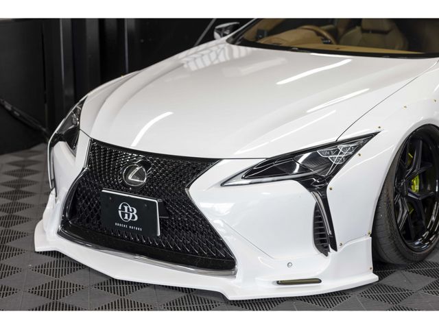 TOYOTA LEXUS LC500 2017 Image 31