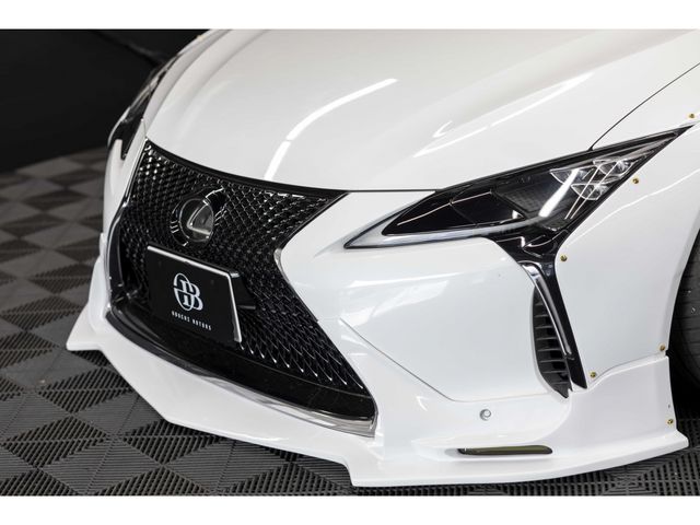 TOYOTA LEXUS LC500 2017 Image 31
