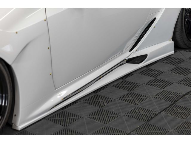 TOYOTA LEXUS LC500 2017 Image 31