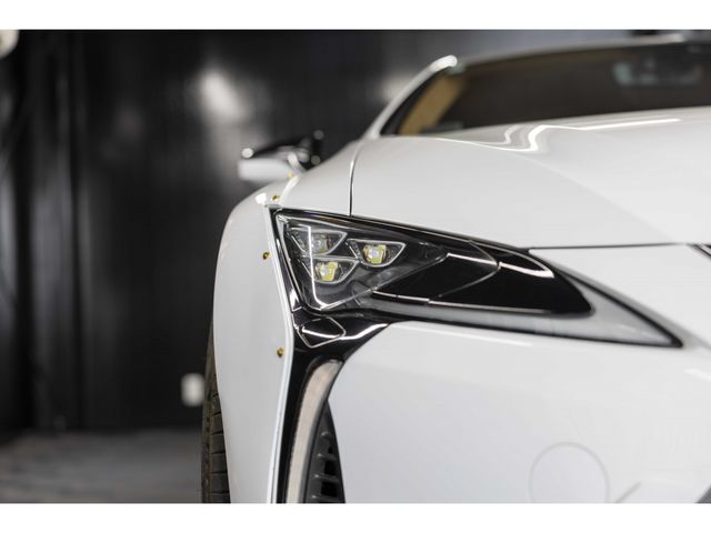 TOYOTA LEXUS LC500 2017 Image 31