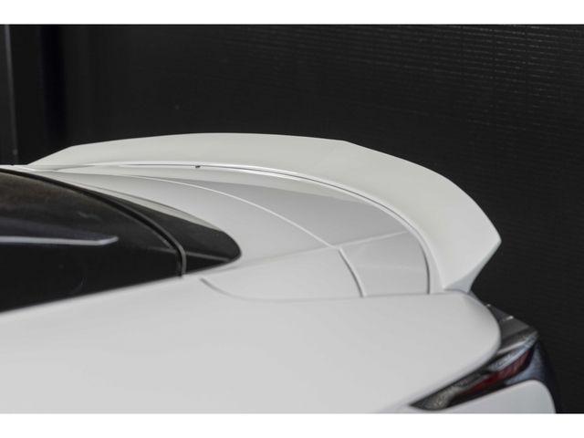 TOYOTA LEXUS LC500 2017 Image 31