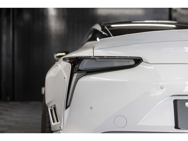 TOYOTA LEXUS LC500 2017 Image 31
