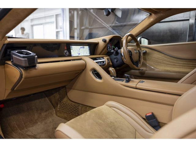 TOYOTA LEXUS LC500 2017 Image 31