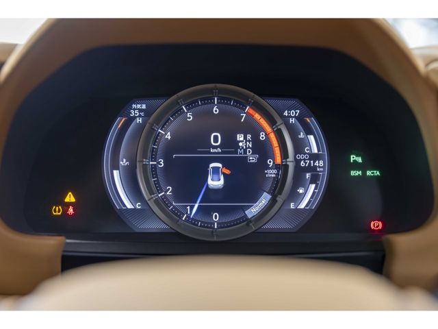 TOYOTA LEXUS LC500 2017 Image 31