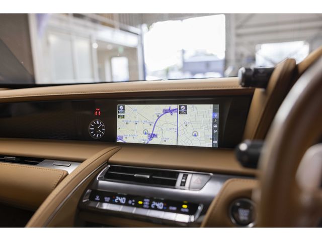 TOYOTA LEXUS LC500 2017 Image 31